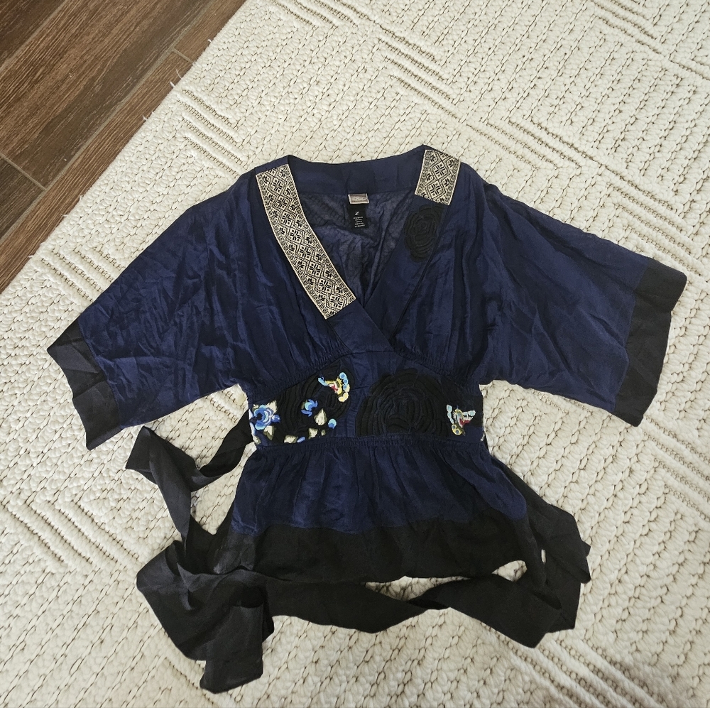 LITHE ANTHROPOLOGIE TOP SZ 2 Silk